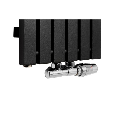 Zawór termostatyczny Twins chrom, figura kątowa prawa podłączony do grzejnika dekoracyjnego Advantage 180x29 w kolorze czarnym.