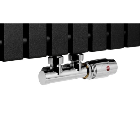 Zawór termostatyczny Multiflow chrom, figura kątowa prawa podłączony do grzejnika dekoracyjnego Advantage 180x59 w kolorze czarnym.