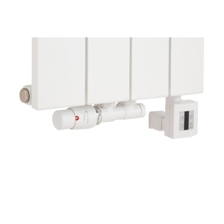 Zawór termostatyczny Twisn w kolorze białym w figurze lewej, oraz grzałka KTX4 600W biała podłączone do grzejnika dekoracyjnego Drama 180x37 białego. 